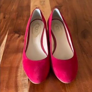 Tods suede wedges
